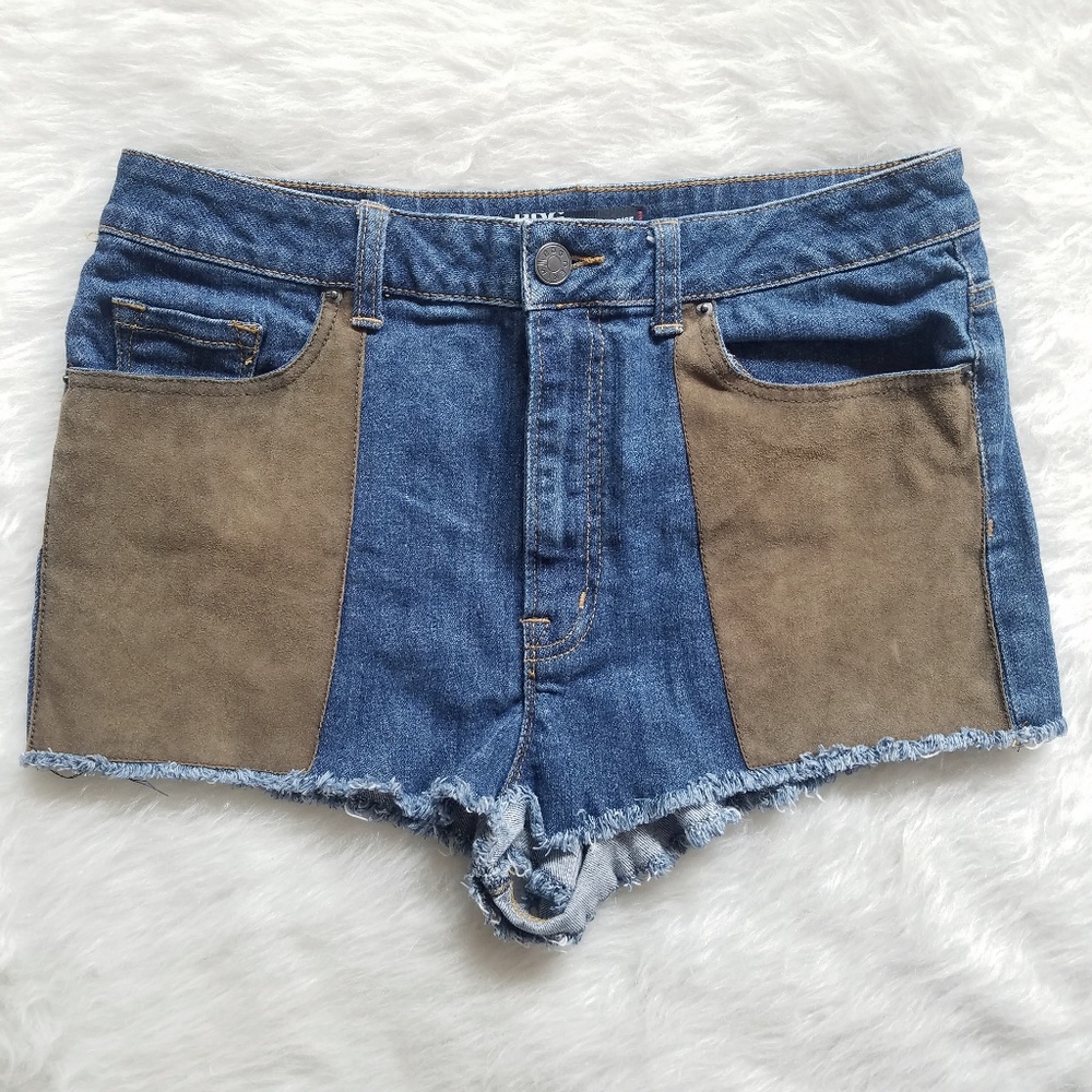 BDG High Rise Cheeky Shorts. Frayed. Suede. 32